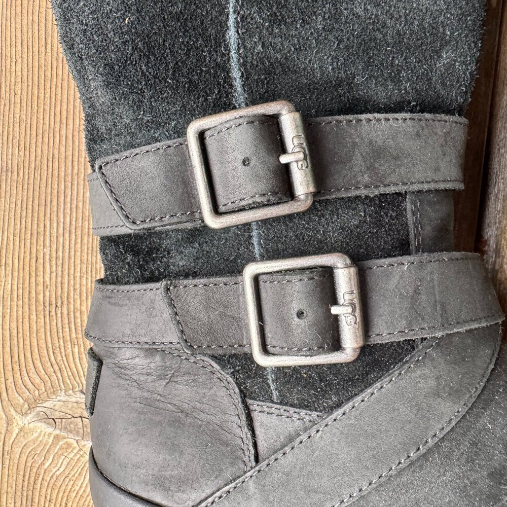 UGG Black Leather Lorna Side Zip Buckle Bootie in… - image 10